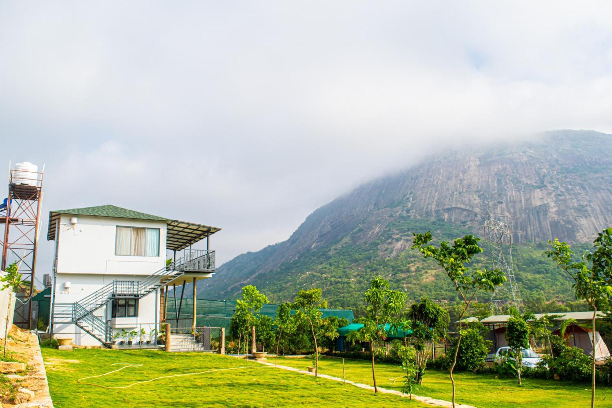 Stone Hills Hotel Nandigunda Exterior photo
